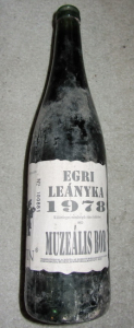 Muzeális borok - 1978 Egri Bikavér | Colour WineWorld Kft.