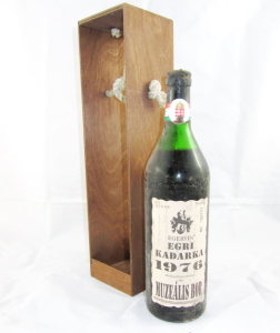 Muzeális borok - 1976 Egri Kadarka | Colour WineWorld Kft.