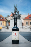 Colour WineWorld Borszaküzlet, Borkereskedés - Petrény Borászat, Legend egri Bikavér